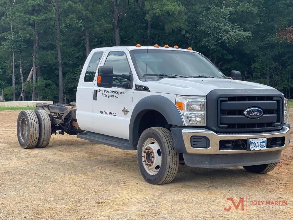 2016 Ford F-550 Equipment Image0