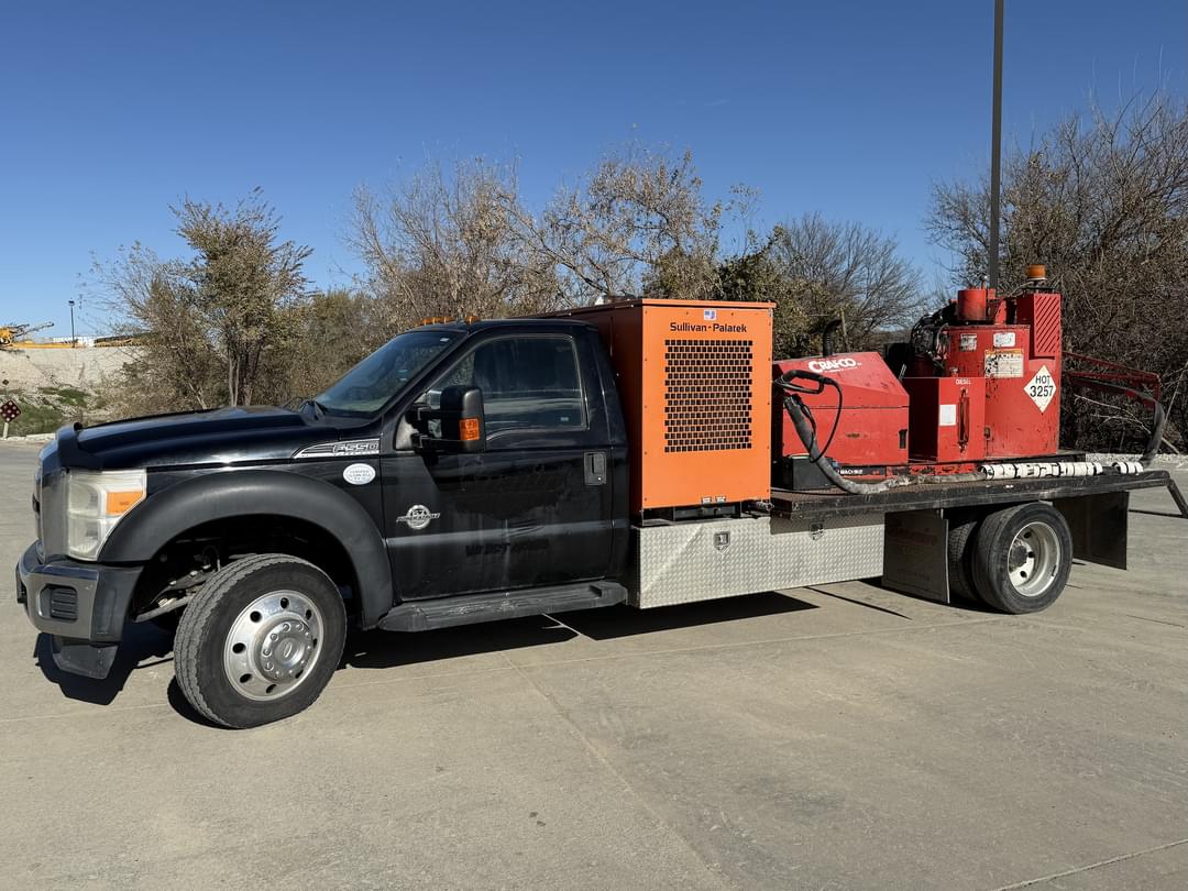 Image of Ford F-550 Image 0