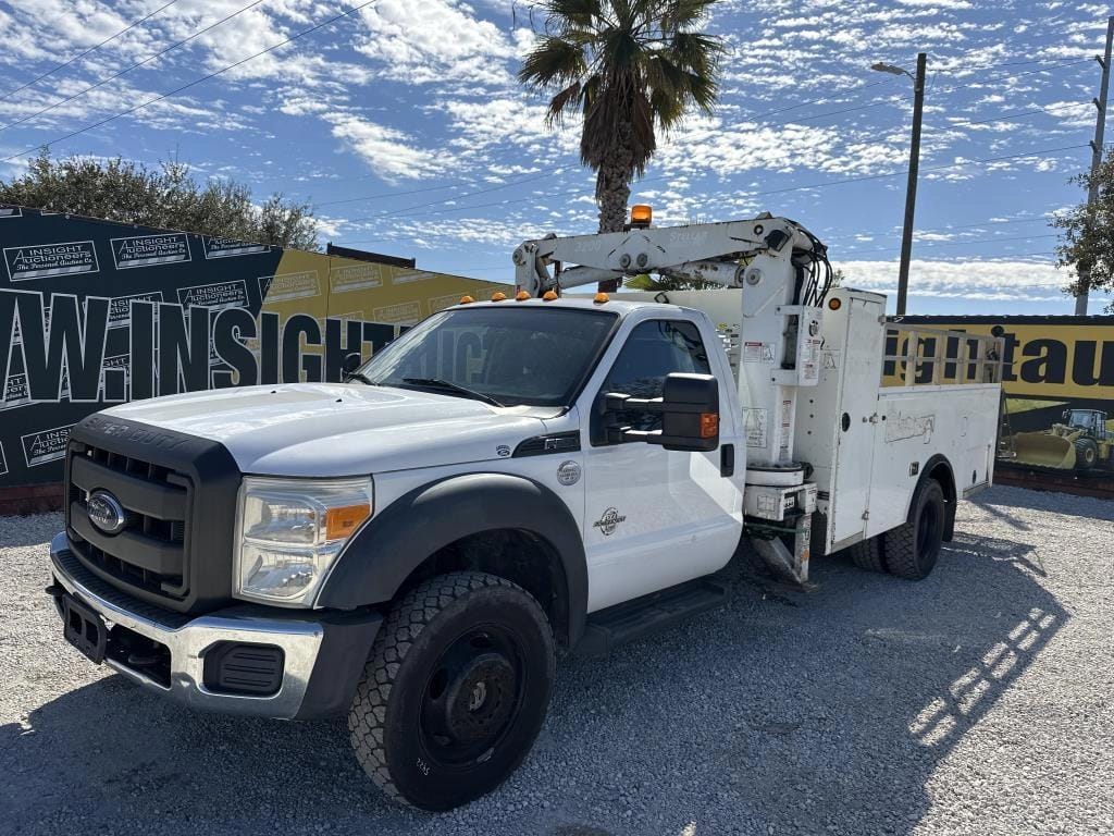 2016 Ford F-550 Equipment Image0