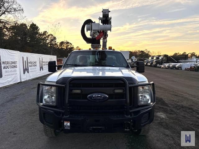 Image of Ford F-550XLSD equipment image 1
