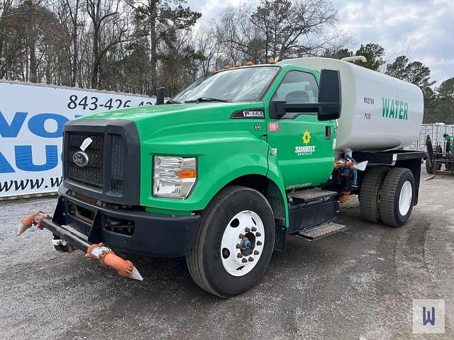 Image of Ford F-650 equipment image 1