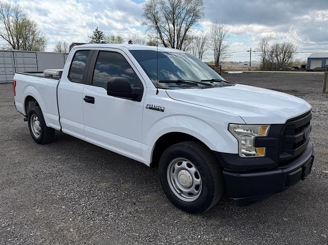 Image of Ford F-150 equipment image 2