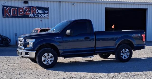 Image of Ford F-150 equipment image 1