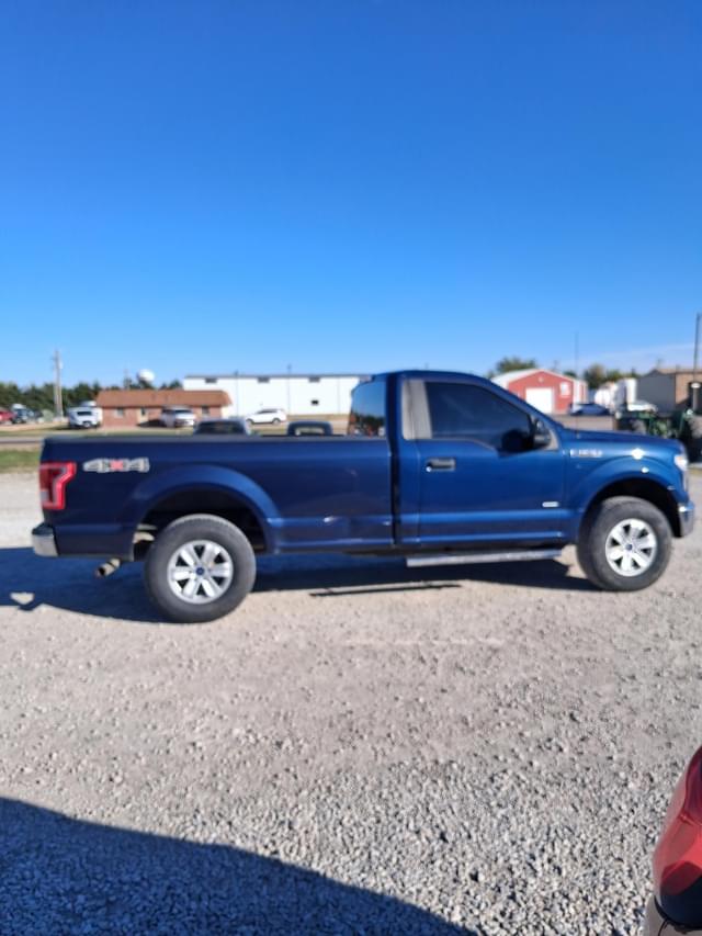 Image of Ford F-150 equipment image 2