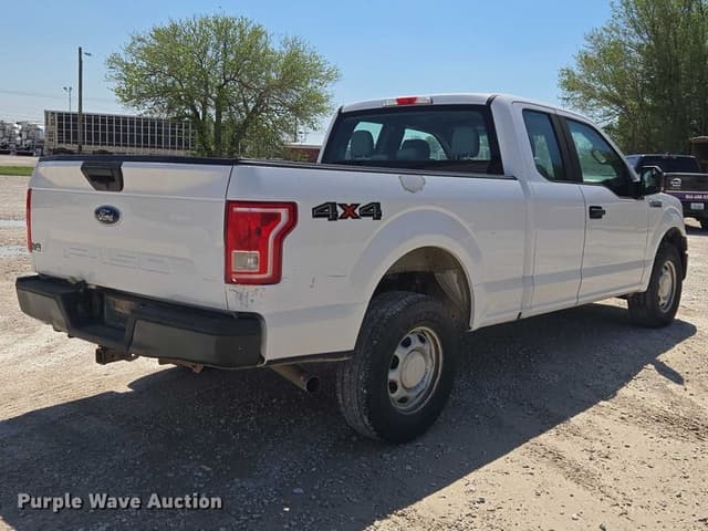 Image of Ford F-150 equipment image 4