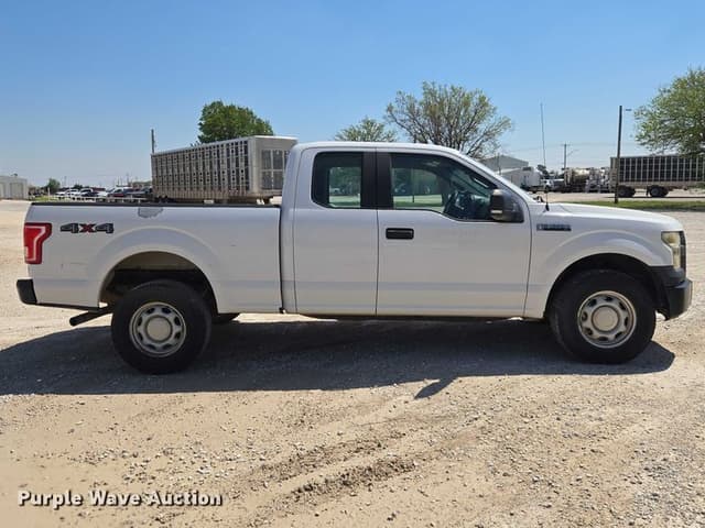 Image of Ford F-150 equipment image 3