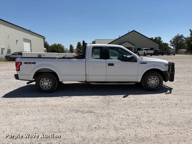 Image of Ford F-150 equipment image 3