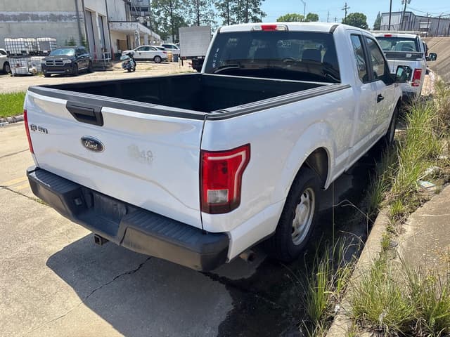 Image of Ford F-150 equipment image 3