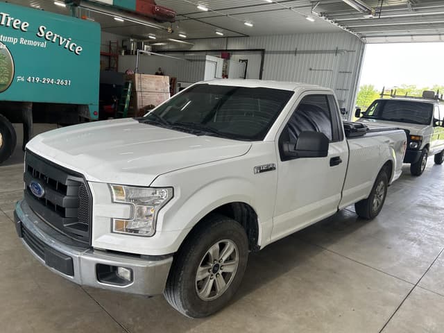 Image of Ford F-150 equipment image 2