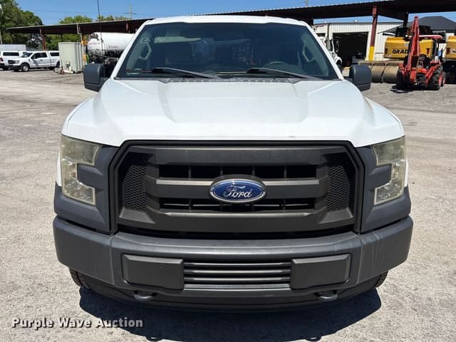 Image of Ford F-150 equipment image 1