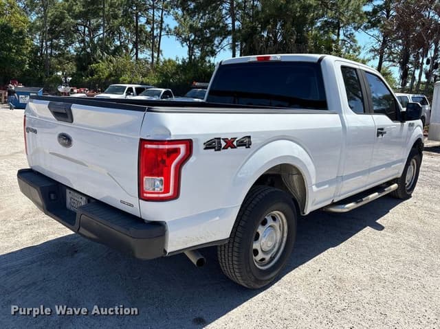 Image of Ford F-150 equipment image 4