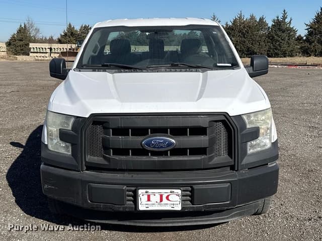 Image of Ford F-150 equipment image 1