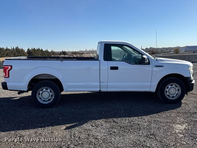Image of Ford F-150 equipment image 3