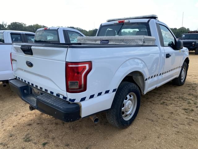 Image of Ford F-150 equipment image 2