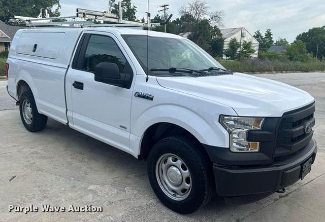 Image of Ford F-150 equipment image 2