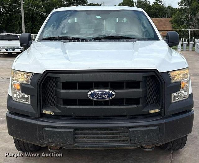 Image of Ford F-150 equipment image 1