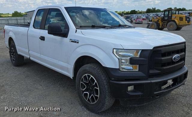 Image of Ford F-150 equipment image 2