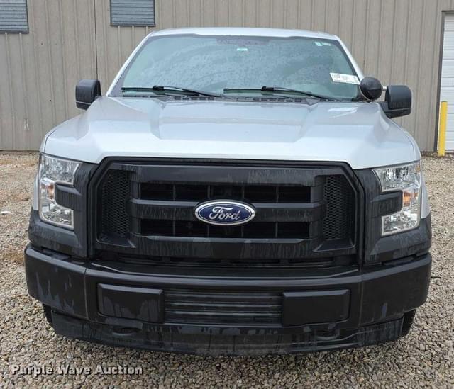 Image of Ford F-150 equipment image 1