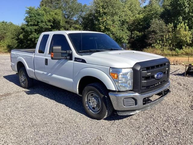 Image of Ford F-250 equipment image 2