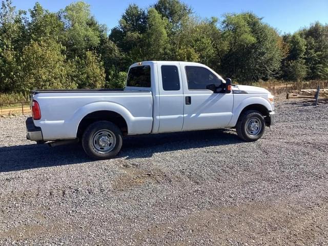 Image of Ford F-250 equipment image 4