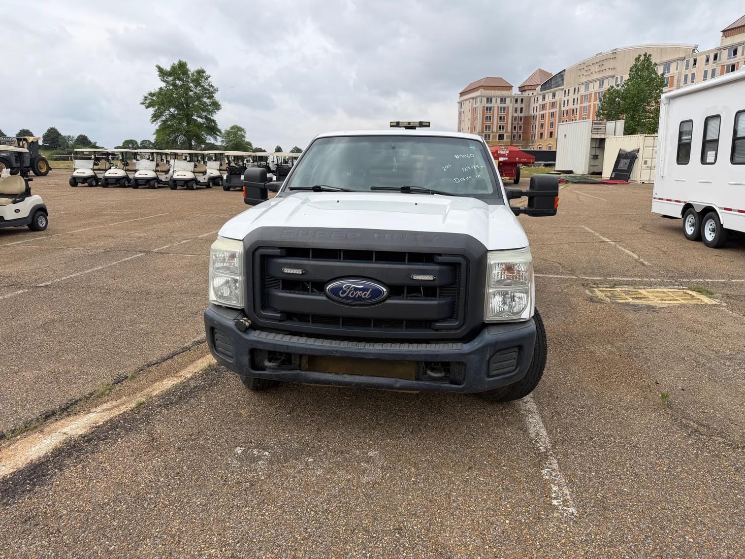 2016 Ford F-250 Equipment Image0