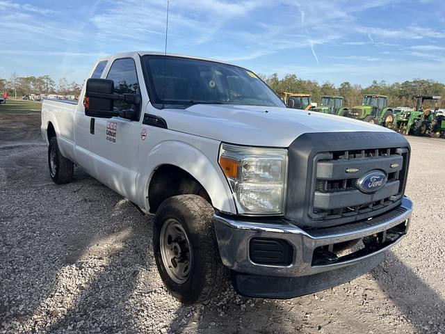 Image of Ford F-250 equipment image 3