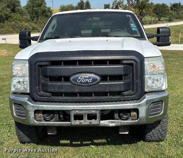 Image of Ford F-250 equipment image 1