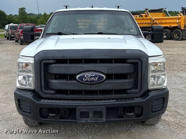 Image of Ford F-250 equipment image 1