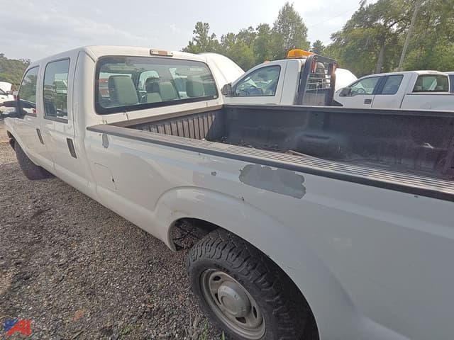 Image of Ford F-250 equipment image 1