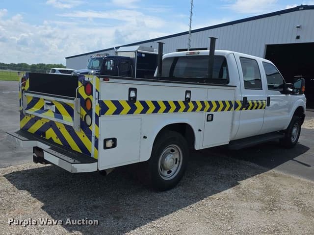 Image of Ford F-250 equipment image 4