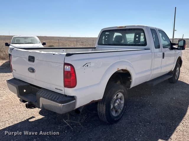 Image of Ford F-250 equipment image 4