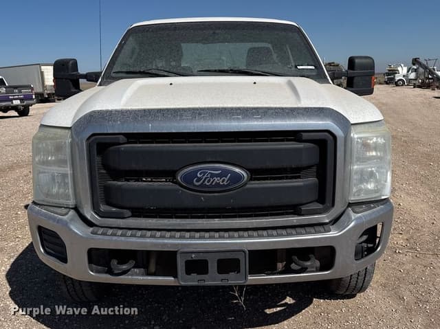 Image of Ford F-250 equipment image 1