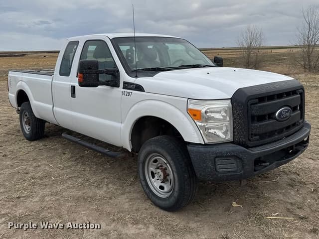 Image of Ford F-250 equipment image 2