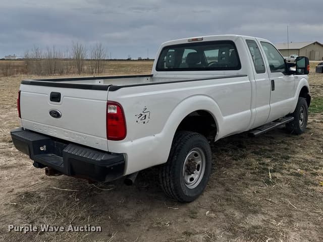 Image of Ford F-250 equipment image 4
