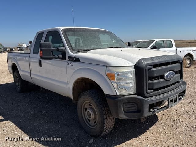 Image of Ford F-250 equipment image 2