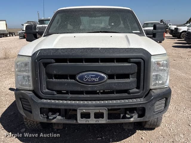Image of Ford F-250 equipment image 1