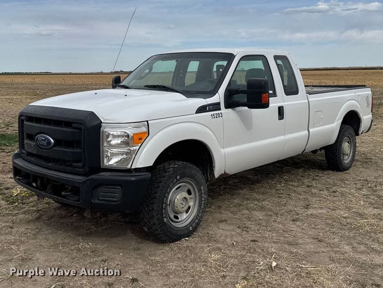 2016 Ford F-250 Equipment Image0