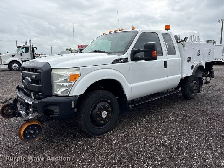 2016 Ford F-250 Equipment Image0