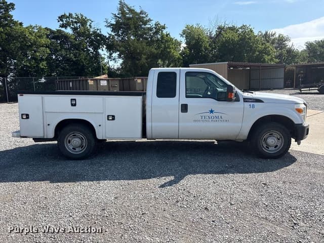 Image of Ford F-250 equipment image 3
