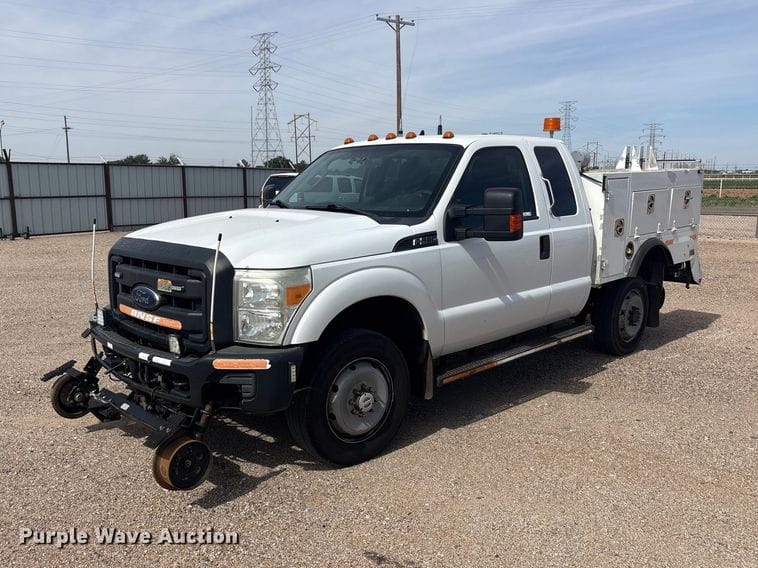 2016 Ford F-250 Equipment Image0