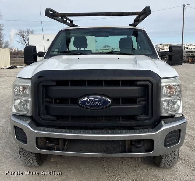 Image of Ford F-250 equipment image 1