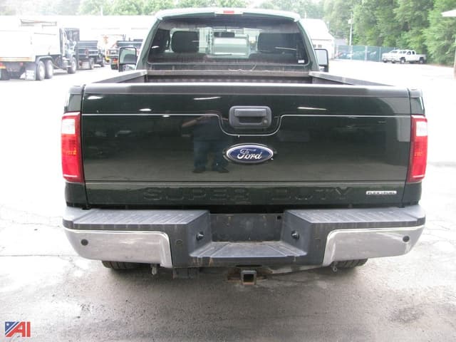Image of Ford F-250 equipment image 2