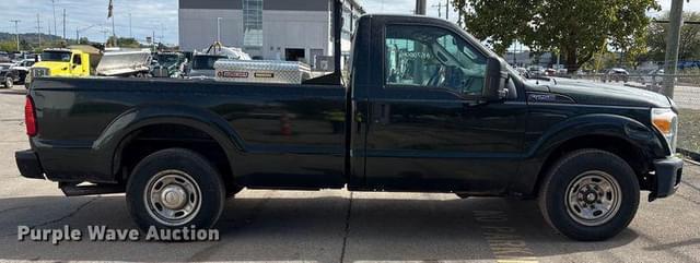 Image of Ford F-250 equipment image 3