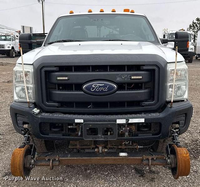 Image of Ford F-250 equipment image 1