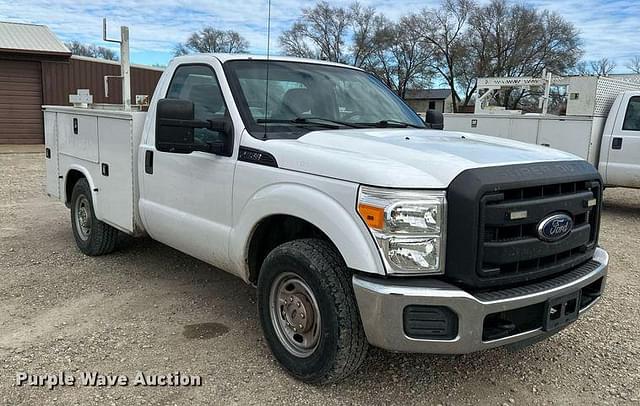 Image of Ford F-250 equipment image 2