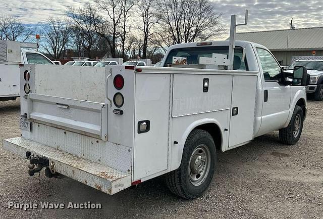 Image of Ford F-250 equipment image 4