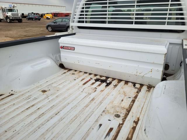 Image of Ford F-250 equipment image 3