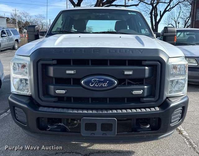 Image of Ford F-250 equipment image 1