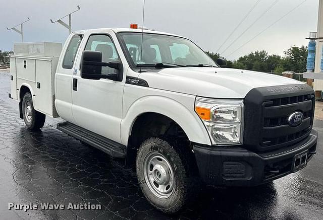 Image of Ford F-250 equipment image 2