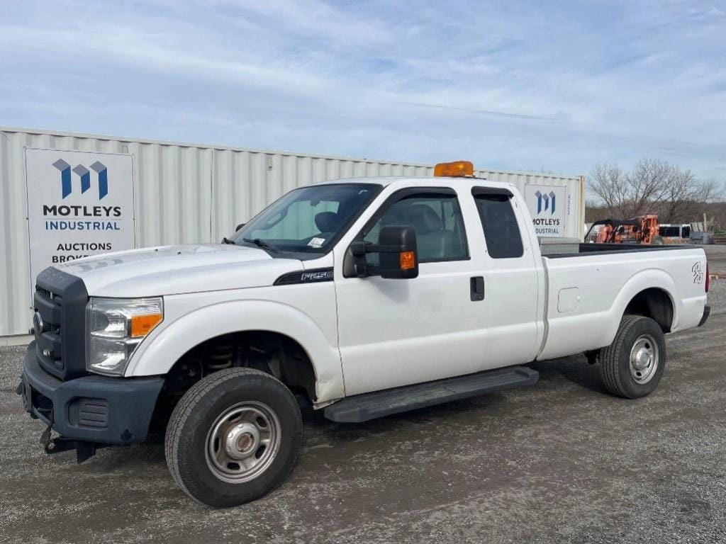 2016 Ford F-250 Equipment Image0